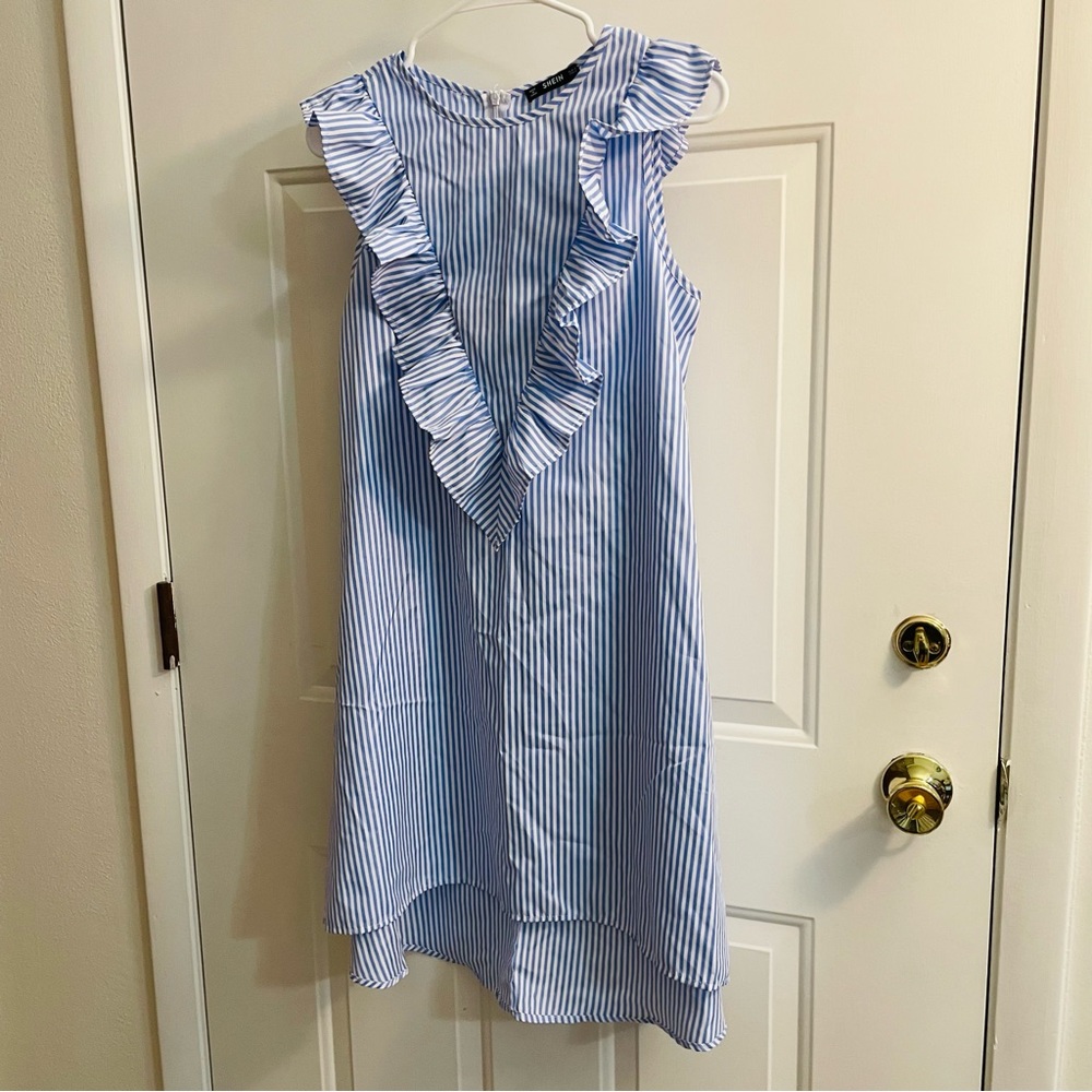 🎉4X HP🎉SHEIN Blue and White Ruffle Dress - New Without Tags!